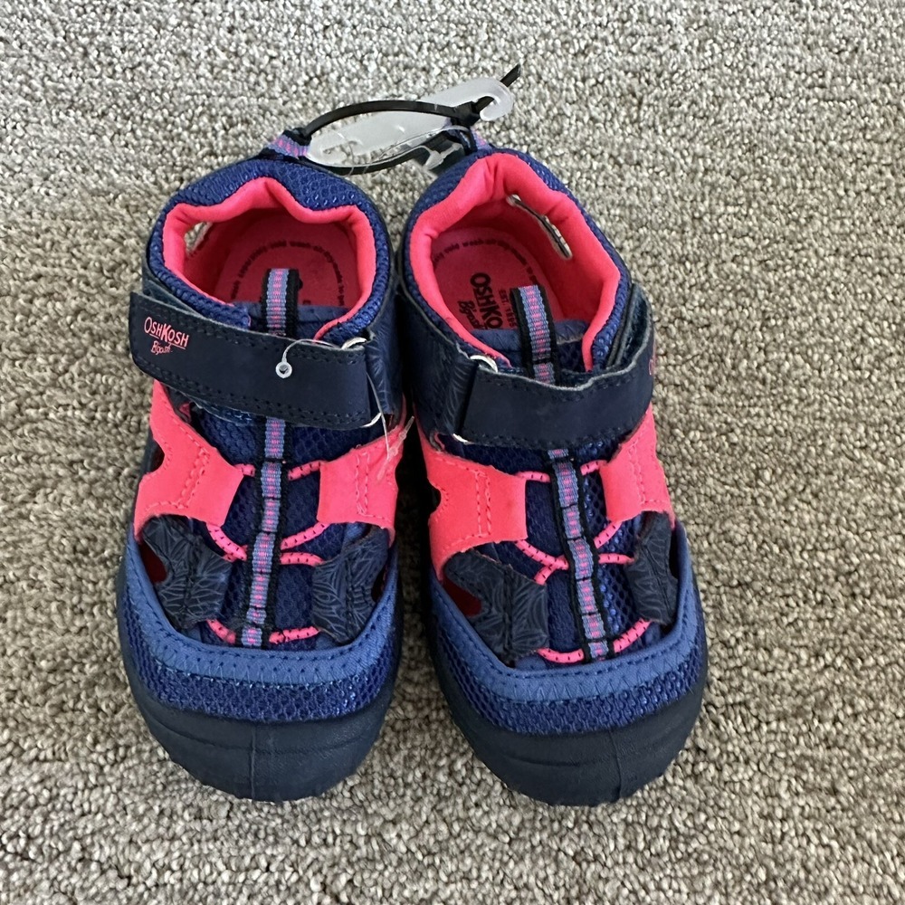 OshKosh‎ B'Gosh Drift-G Girl's Bump Toe Sandal - Size 9